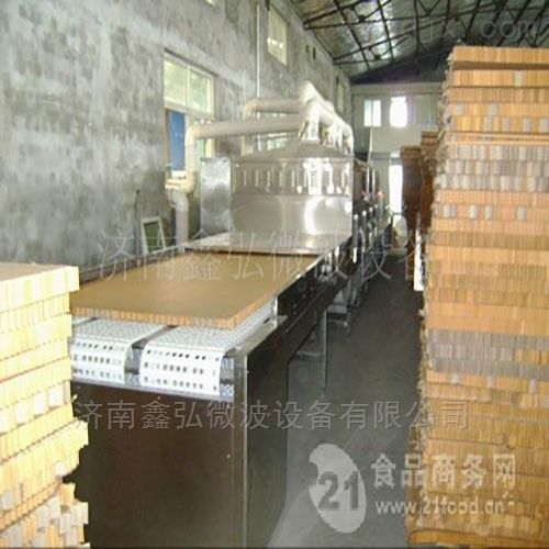 木材微波烘干定型设备